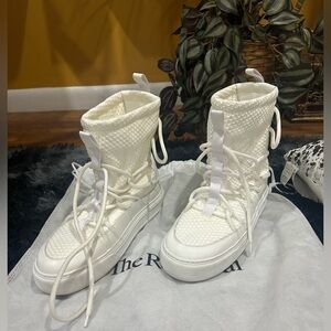 Christian Dior Solar Calfskin Resille Boots!!
